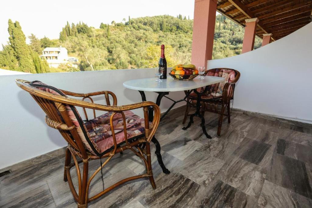 Marianna House Otel Agios Georgios Pagon Oda fotoğraf
